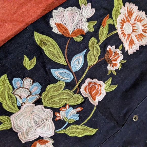 NWT! New York & Co. Dark Blue Denim Floral Embroidered Dress Midi Shirtdress MED - Picture 11 of 15